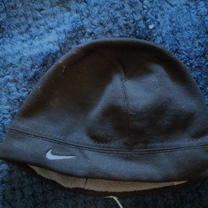 Nike Therma-Fit Black Beanie Hat For Phone or IPod With Built In Speaker
